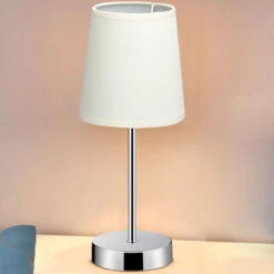 Lampada Da Tavolo Lume Da Comodino Abatjour Acciaio Cromato E Tessuto Beige