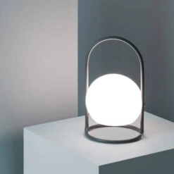 Lampada Da Tavolo Per Esterni LED 2.5W Portatile Metallo Con Batteria USB Ricaricabile Mkono GrigioLi-ion 1800mAh170 MmLi-ion 1800mAh360º -Offerta economica OSRAM || Paulmann || ATMOSPHERA 20383804 5