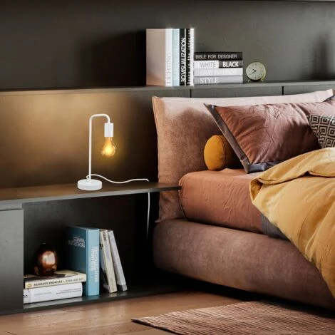 Design: La Lampada Da Tavolo Ha Un Look Retro Bianco Opaco E Dà Un Tocco Di Stile Alla Camera O Alla Cameretta Dei Bambini Quando Posizionata Vicino Al Letto Oppure Può Essere Un Punto Luce Supplement 6 Design: La Lampada Da Tavolo Ha Un Look Retro Bianco Opaco E Dà Un Tocco Di Stile Alla Camera O Alla Cameretta Dei Bambini Quando Posizionata Vicino Al Letto Oppure Può Essere Un Punto Luce Supplement - immagine 4